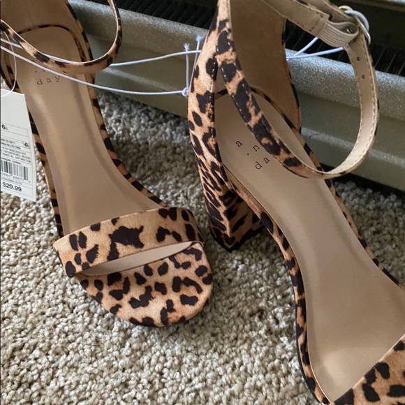 Cheetah 3 inch heels - Picture 4 of 4